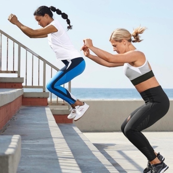 Athleta Precision 7/8‎ Ankle Tight Leggings Black - Picture 3 of 13